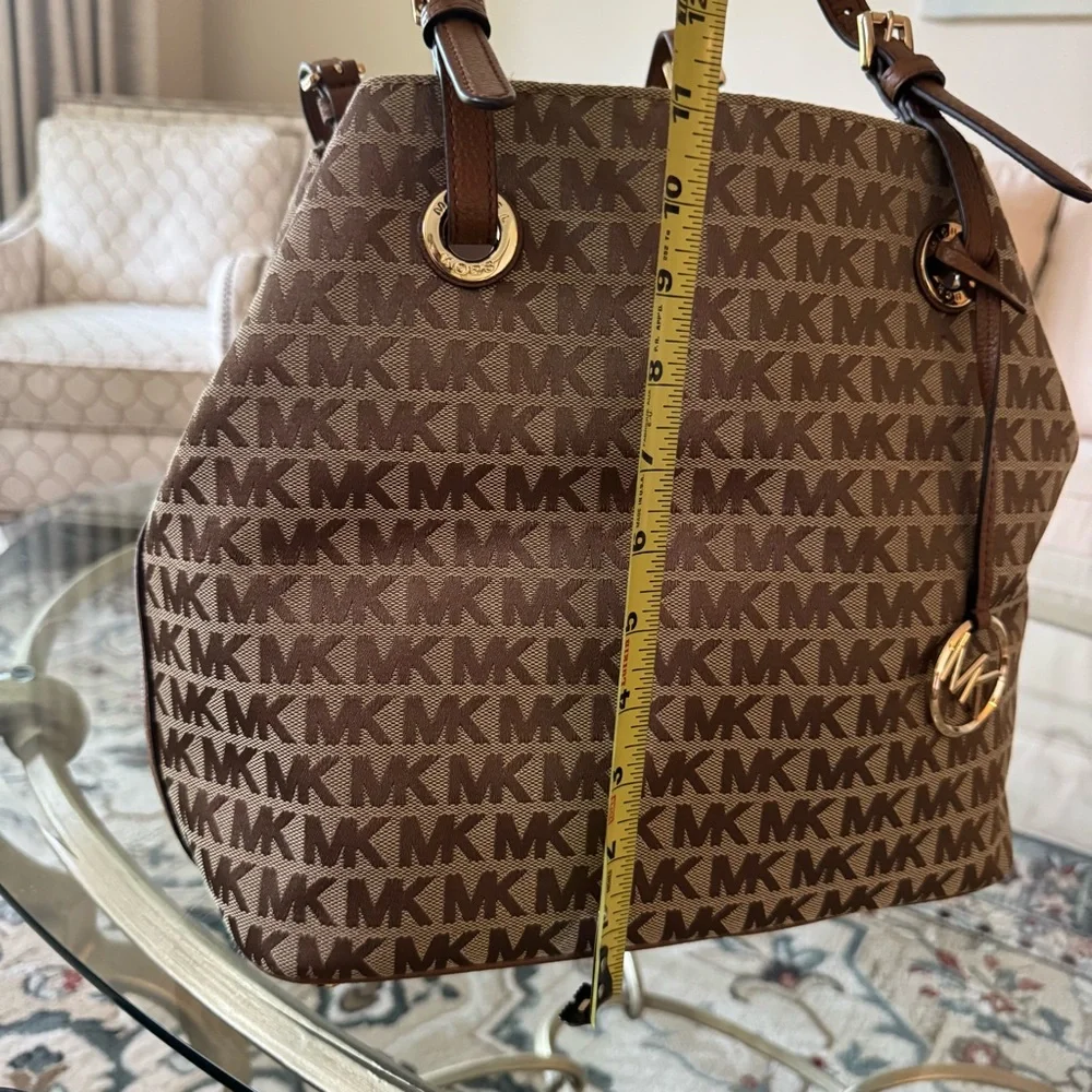 Michael Kors Jet Set Jacquard Tote Bag
